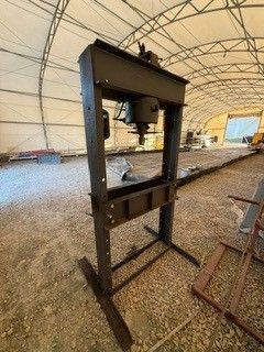 Dake 50-Ton Hydraulic Press - Image 3
